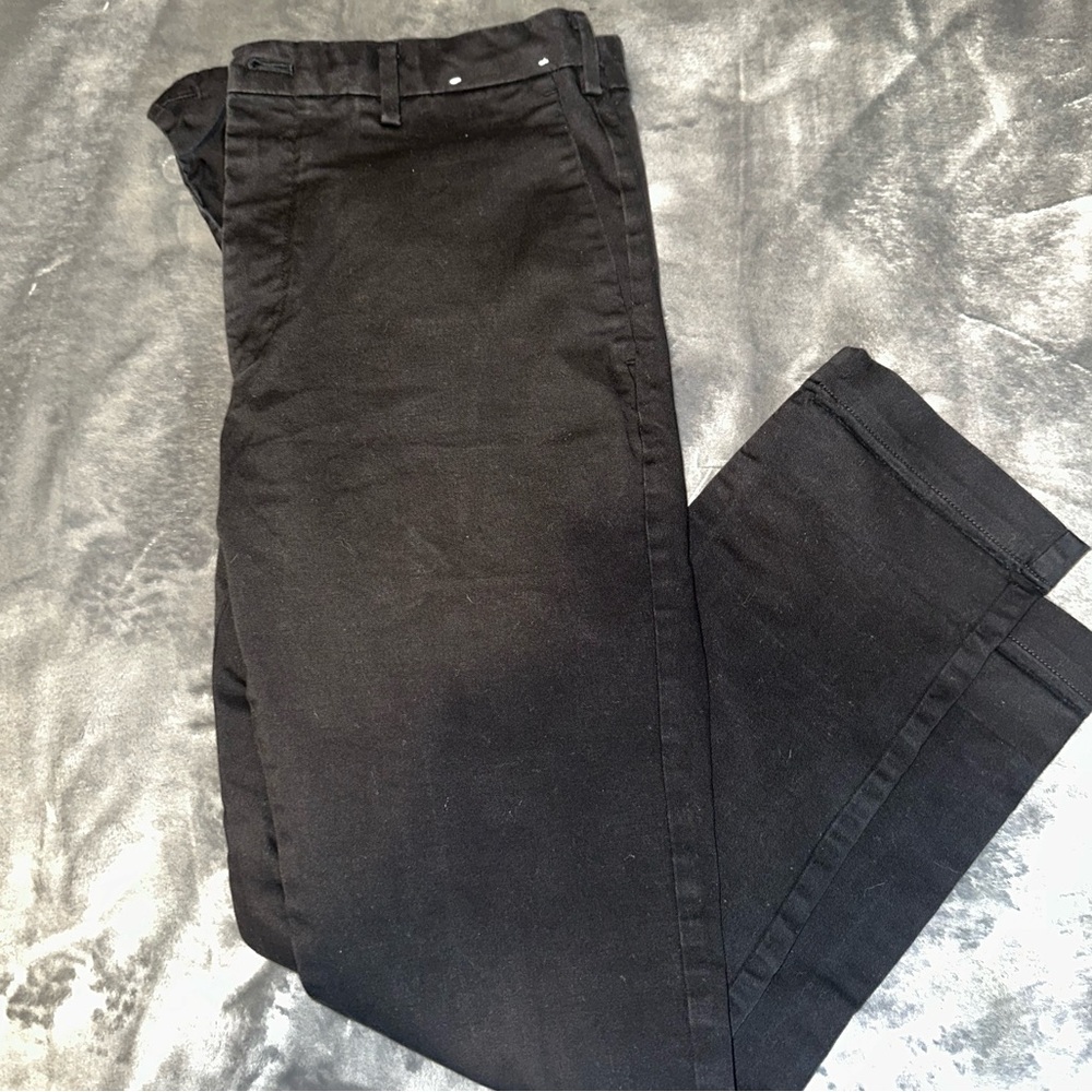 Uniqlo Slim Black Chino Pants